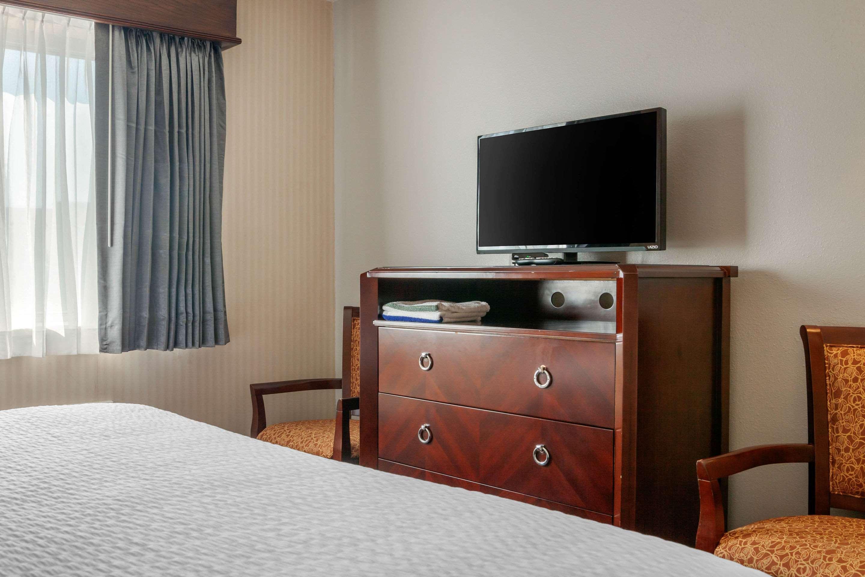 The Wisconsin Hotel & Conference Center 威斯康星戴尔 外观 照片