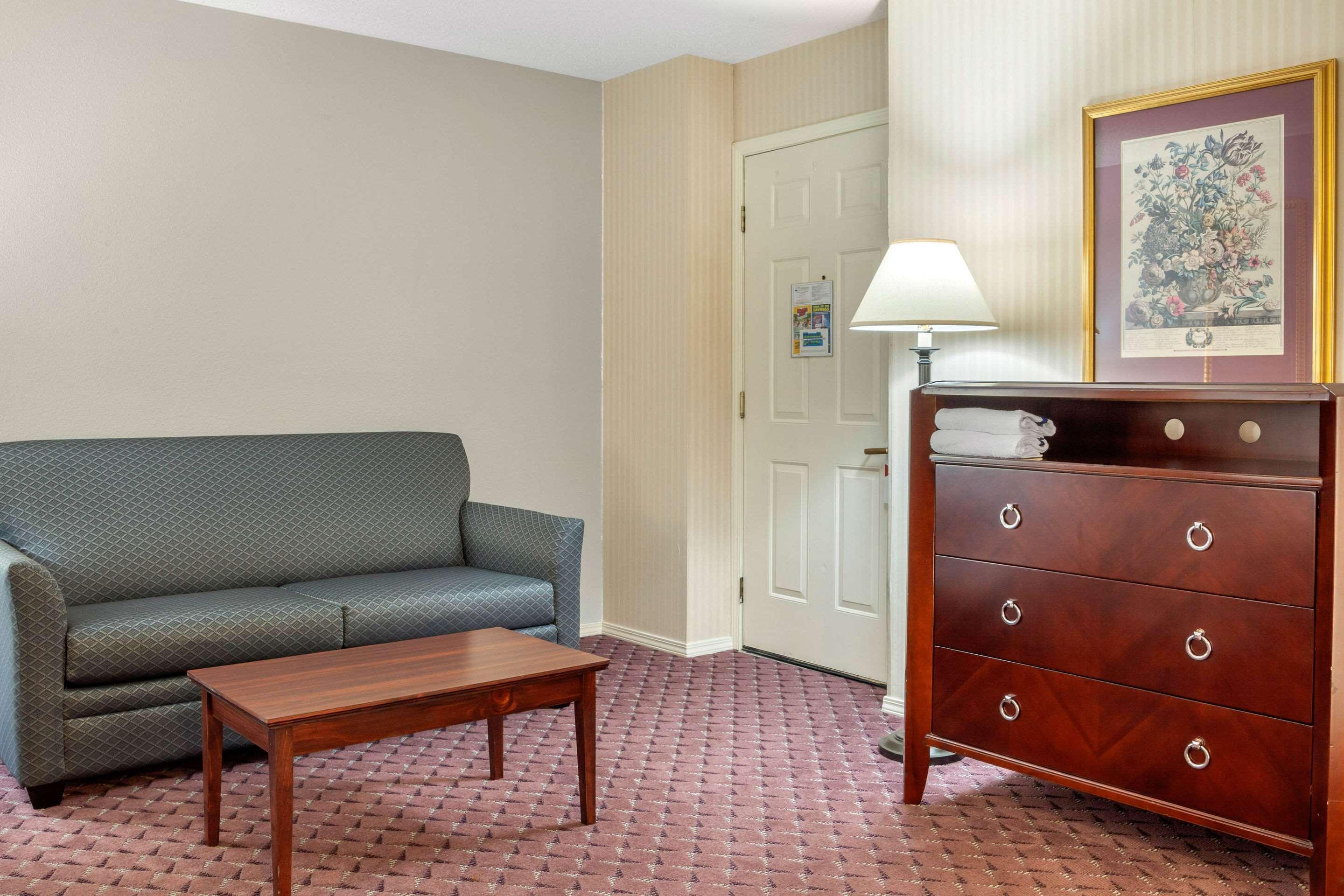 The Wisconsin Hotel & Conference Center 威斯康星戴尔 外观 照片