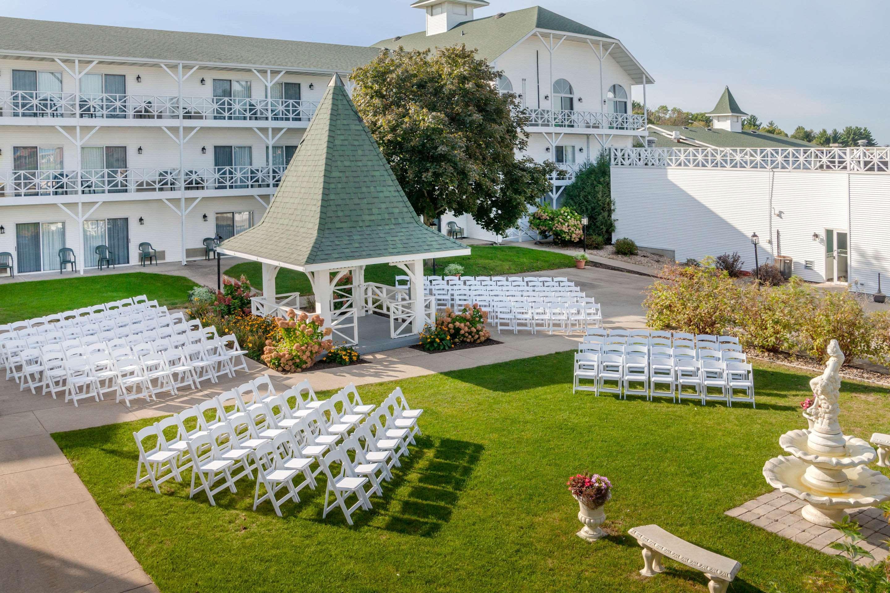 The Wisconsin Hotel & Conference Center 威斯康星戴尔 外观 照片