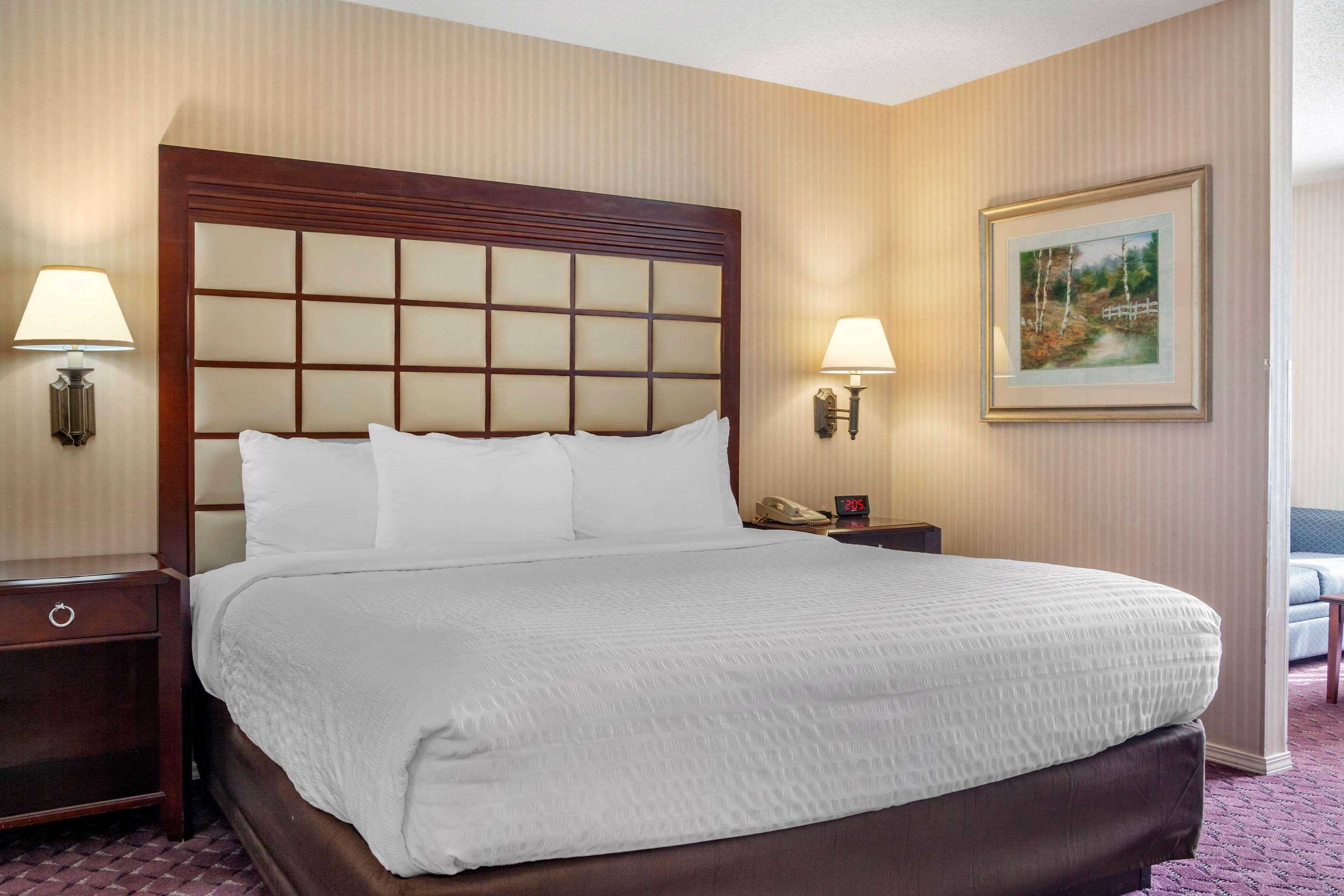 The Wisconsin Hotel & Conference Center 威斯康星戴尔 外观 照片